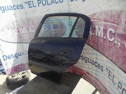 Foto 4ª: Puerta Trasera Izquierda Opel Astra CLUB BERLINA 84CV 62KW [Z16SE] (2004)