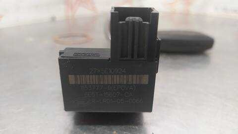 Foto 2ª: Antirrobo Ford Kuga TITANIUM 180CV 132KW [T8MA] (2016)