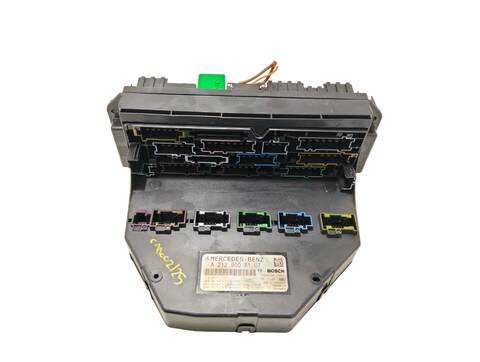 Caja Reles Fusibles Mercedes Clase C 160 VERSION INDEFINIDA