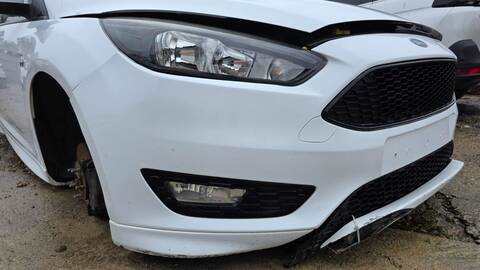 Foto 2ª: Paragolpes Delantero Ford Focus ST-LINE R B 125CV 92KW (2014)