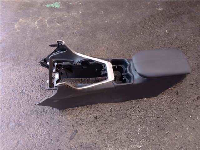 Consola Central Toyota Rav4 HÍBRIDO HYBRID 4X2 BUSINESS [HÍBRIDO 160 KW ( 2.5 LTR. - 131 KW 16V)]