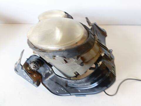 Foto 2ª: Faro Izquierdo Mercedes Clase C 160 C 220 CDI 203.706) AUT. 143CV (2000)