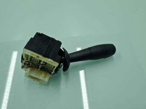 Foto 3ª: Mando Multifuncion Renault Clio 1.5 DCI DIESEL FAP 90CV 66KW [K9KB608] (2014)
