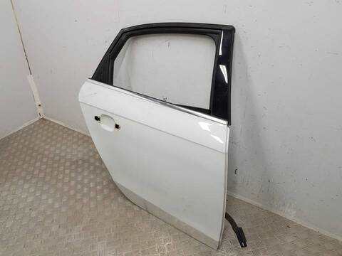 Foto 3ª: Puerta Trasera Derecha Audi A4 BASICO QUATTRO (2014)