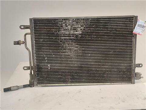 Foto 1ª: Radiador Calefaccion A.A. Audi A4 2.0 FSI AVANT 150CV 110KW [AWA] (2004)