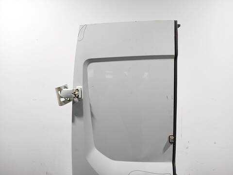 Foto 3ª: Puerta Trasera Izquierda Iveco Daily 33S16 35S16 35C16 40C16 50C16 156CV 115KW FURGONETA [F1AGL411A,F1AGL411B,F1AGL411G,F1AGL411N,F1AGL411U] (2017)