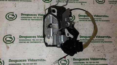 Foto 1ª: Cerradura Puerta Delantera Izquierda Mazda 5 2.0 DIESEL CAT 143CV 105KW [RF] (2008)