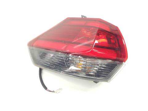 Foto 3ª: Piloto Trasero Izquierdo Nissan X-Trail TEKNA (2016)