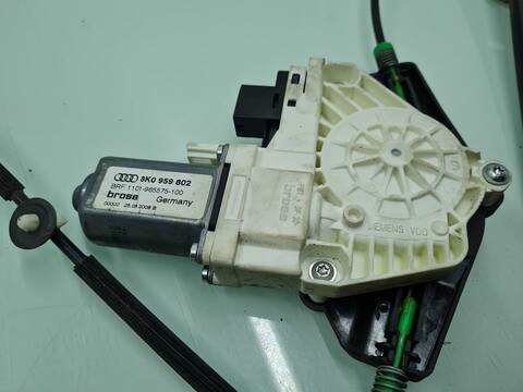 Foto 4ª: Elevalunas Eléctrico Delantero Derecho Audi A4 BASICO 190CV 140KW [CGKA] (2008)