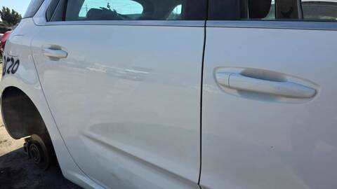 Foto 2ª: Puerta Trasera Derecha Citroen C4 LIVE PICASSO 99CV 73KW (2013)