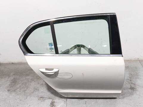 Foto 3ª: Puerta Trasera Derecha Skoda Superb 2.0 TDI AMBITION 140CV 103KW 3T4) [BMP] (2009)
