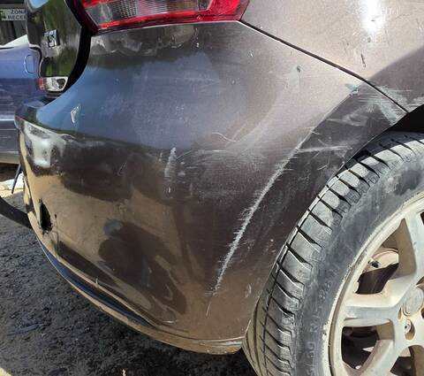 Foto 3ª: Paragolpes Trasero Volkswagen Polo SPORT BY R-LINE 90CV 66KW (2013)