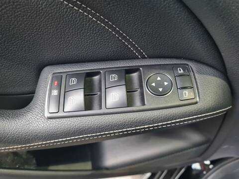 Foto 1ª: Botonera Elevalunas Mercedes Clase B 150 B 180 CDI BE 246.200) 109CV 80KW [651901] (2013)
