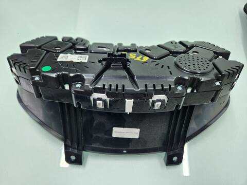 Foto 2ª: Cuadro de Instrumentos Ford Fiesta ACTIVE 101CV 74KW [SFJK] (2018)