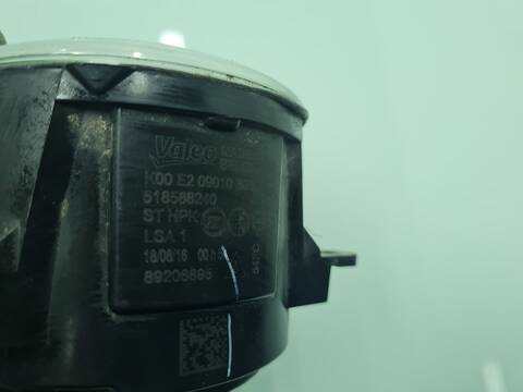 Foto 4ª: Faro Antiniebla Delantero Derecho Fiat Panda LOUNGE 75CV 55KW [199A9000] (1950)
