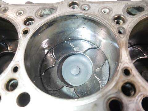 Foto 2ª: Bloque Motor Mitsubishi L200 3.2 DI-D 160 - 203 CV [4M41] (2012)