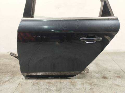 Foto 3ª: Puerta Trasera Izquierda Audi A4 2.0 TDI QUATTRO 190CV 140KW [CNHA] (2015)
