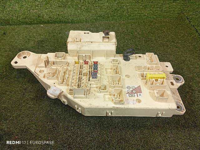 Foto 4ª: Caja Reles Fusibles Lexus LX 4.7 G 470 V8 (2002)