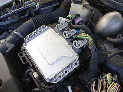 Foto 2ª: Centralita Motor ECU Citroen C6 EXCLUSIVE 204CV 150KW [TDUHZJ] (2009)