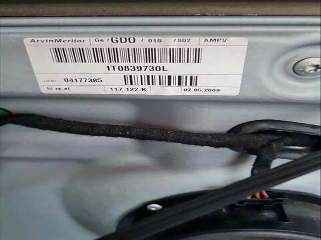 Foto 2ª: Elevalunas Manual Trasero Derecho Volkswagen Touran 1.9 TDI 105CV 77KW [BLS] (2009)
