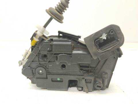 Foto 4ª: Cerradura Puerta Trasera Derecha Volkswagen Polo 1.6 TDI 90CV 66KW [CAY] (2012)