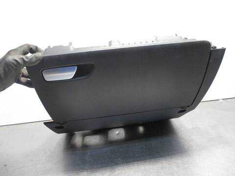 Guantera Audi A3 30 TDI BASICO 115CV 85KW