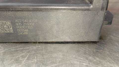 Foto 4ª: Caja Reles Fusibles Mercedes Clase A 140 A 200 177.087) 163CV 120KW (2018)