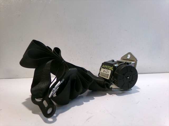 Foto 3ª: Cinturón Trasero Derecho Bmw Serie 1 120 2.0 D E82 COUPE 2007-2013 [N47D20C] (2009)