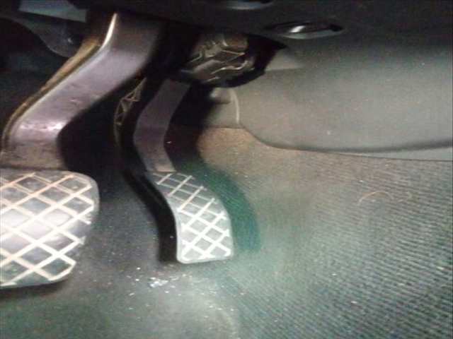 Pedal Acelerador Audi A4 2.0 TDI QUATTRO 143CV 105KW