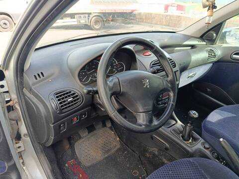 Salpicadero Peugeot 206 KFU
