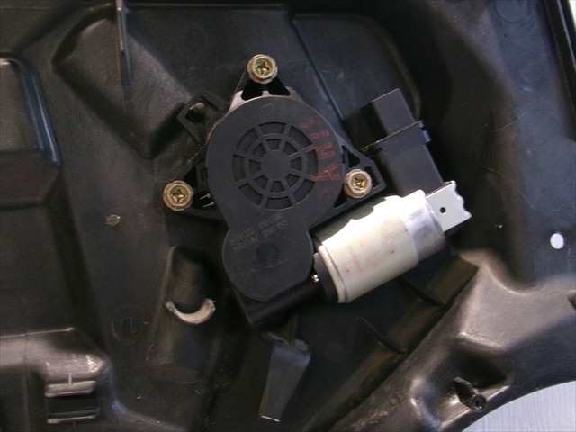 Foto 3ª: Elevalunas Eléctrico Delantero Izquierdo Mazda 6 2.0 D 2002-2008 [RF] (2003)