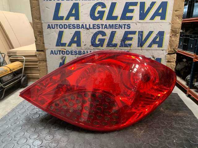 Piloto Trasero Derecho Peugeot 207 1.6 HDI90CV/66KW