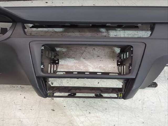 Foto 3ª: Salpicadero Seat Toledo 1.2 TSI 86CV [CBZA] (2012)