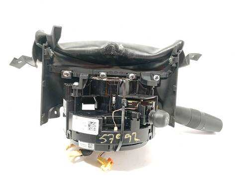 Foto 4ª: Mando Multifuncion Maserati Levante 3.0 D Q4 275CV 202KW [M 16164 D] (2017)