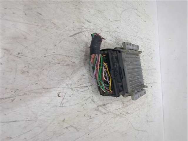 Foto 2ª: Centralita Motor ECU Renault Megane 1.6 16V LA00 LA04 LA0B LA11 LA16 LA19 LA1J LA1K ... 107CV 79KW I CLASSIC LA0/1_) [K4M 700,K4M 701,K4M 706,K4M 708,K4M 709]