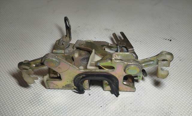 Cerradura Puerta Trasera Izquierda Nissan Patrol 3.3 D SD33