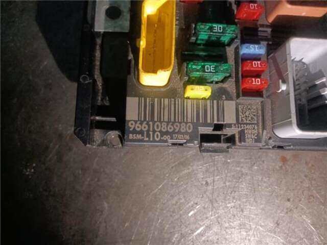 Foto 3ª: Caja Reles Fusibles Peugeot 207 1.4 [KFV (TU3A)]