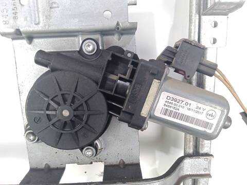 Foto 2ª: Elevalunas Eléctrico Delantero Derecho Volvo FL 7.2 DIESEL 241CV 177KW [D 4T./D7E240EC06] (2007)