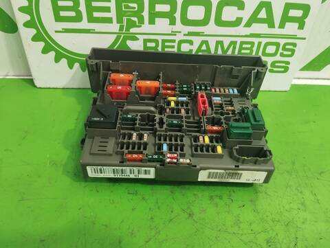 Caja Reles Fusibles Bmw Serie 3 315 2.0 16V 143CV 105KW