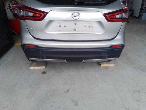 Foto 2ª: Paragolpes Trasero Nissan Qashqai N-STYLE 116CV 85KW [K9K] (2020)