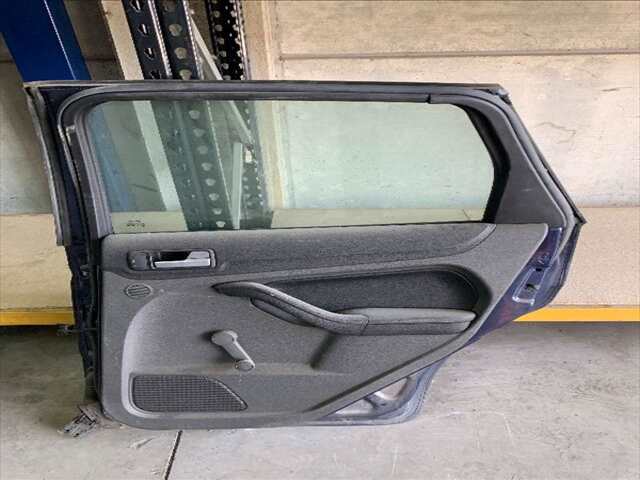 Foto 2ª: Puerta Trasera Derecha Ford Focus 1.6 TDCI FAMILIAR [GBDA] (2005)