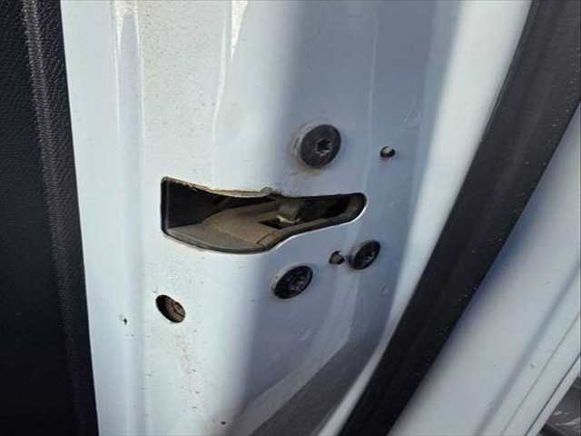 Cerradura Puerta Trasera Derecha Peugeot 308 ACCESS 95CV 70KW