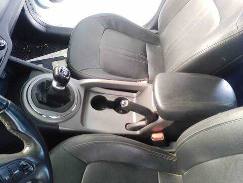 Foto 1ª: Consola Central Kia Sportage BUSINESS 2WD 116CV 85KW [D4FD] (2015)
