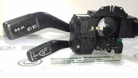 Foto 3ª: Mando Multifuncion Volkswagen Passat ADVANCE 4MOTION 140CV 103KW [BKP] (2006)