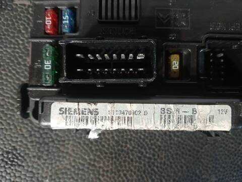 Foto 3ª: Caja Reles Fusibles Peugeot 206 XS 1 88CV (1998)