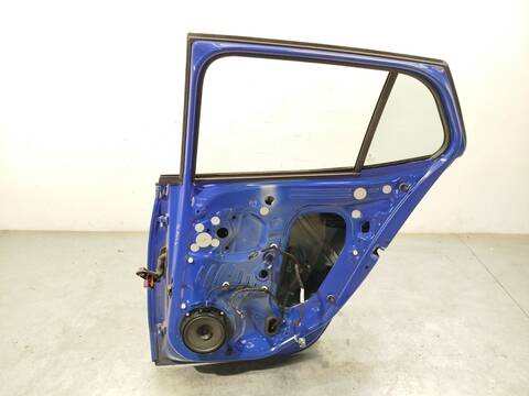 Foto 4ª: Puerta Trasera Derecha Skoda Fabia 1.0 TSI 110CV 81KW [DLAA] (2023)