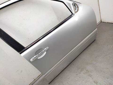 Foto 3ª: Puerta Delantera Derecha Mercedes Clase E 180 E 270 CDI 210.016) 170CV 125KW [612961] (2001)