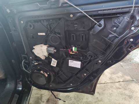 Elevalunas Manual Trasero Derecho Mercedes Clase ML 350 3.0 D 258CV 190KW AUT. W166) BLUETEC 166.004) OM642