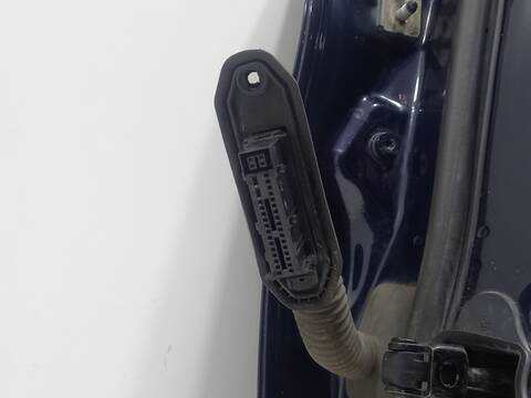 Foto 2ª: Puerta Trasera Derecha Bmw Serie 3 315 N47D20C BERLINA (2007)