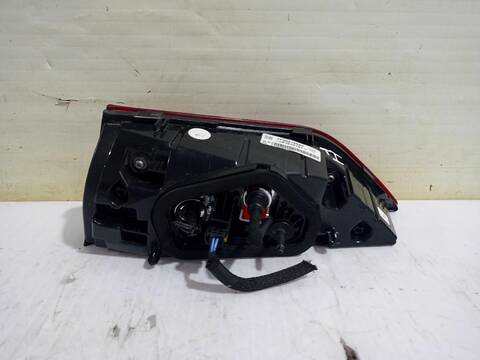 Foto 2ª: Piloto Portón Izquierdo Opel Grandland DESIGN LINE 131CV (2017)